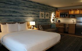 Clarion Hotel Portland International Airport